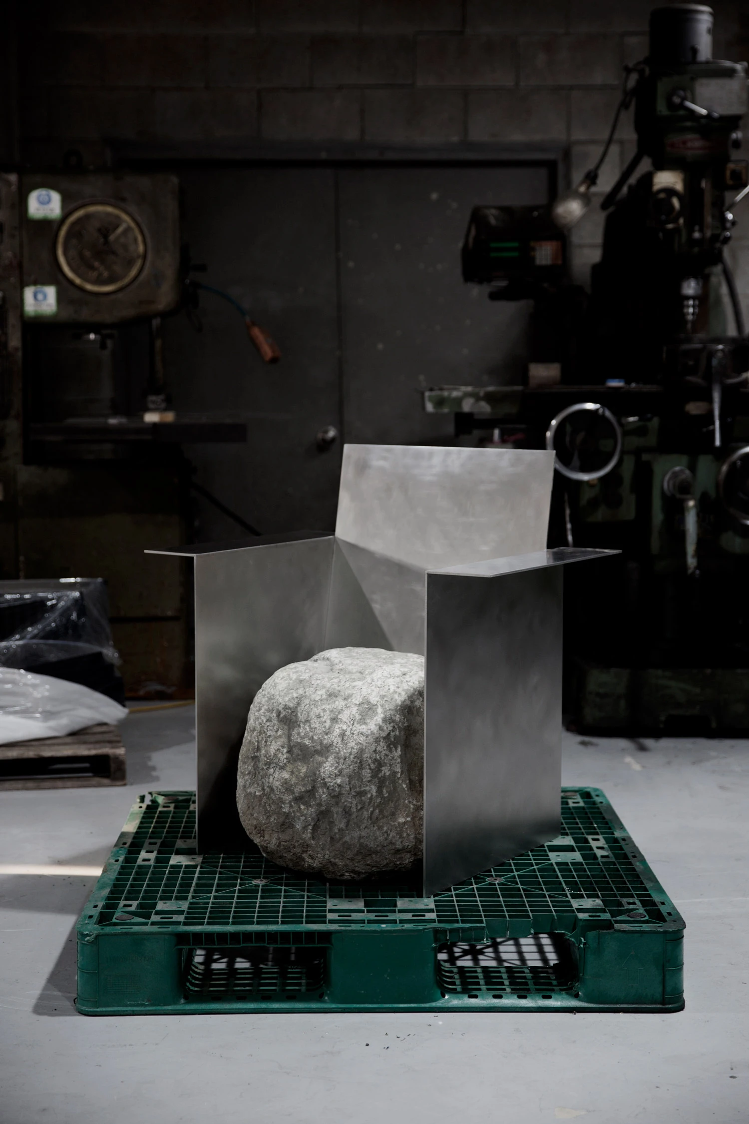 sisan-lee-proportions-of-stone-03.jpg